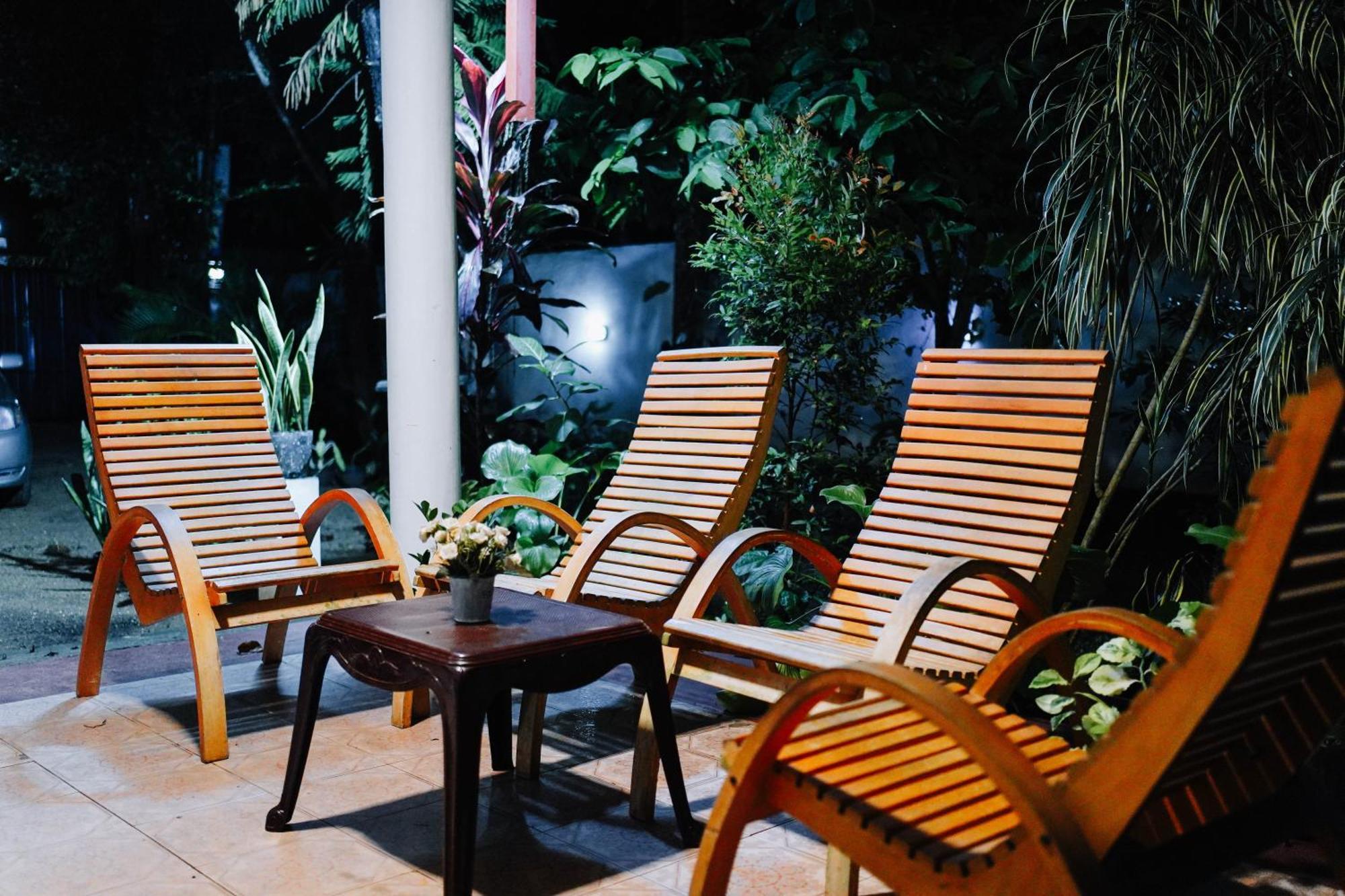Abhaya Resorts 阿努拉德普勒 外观 照片