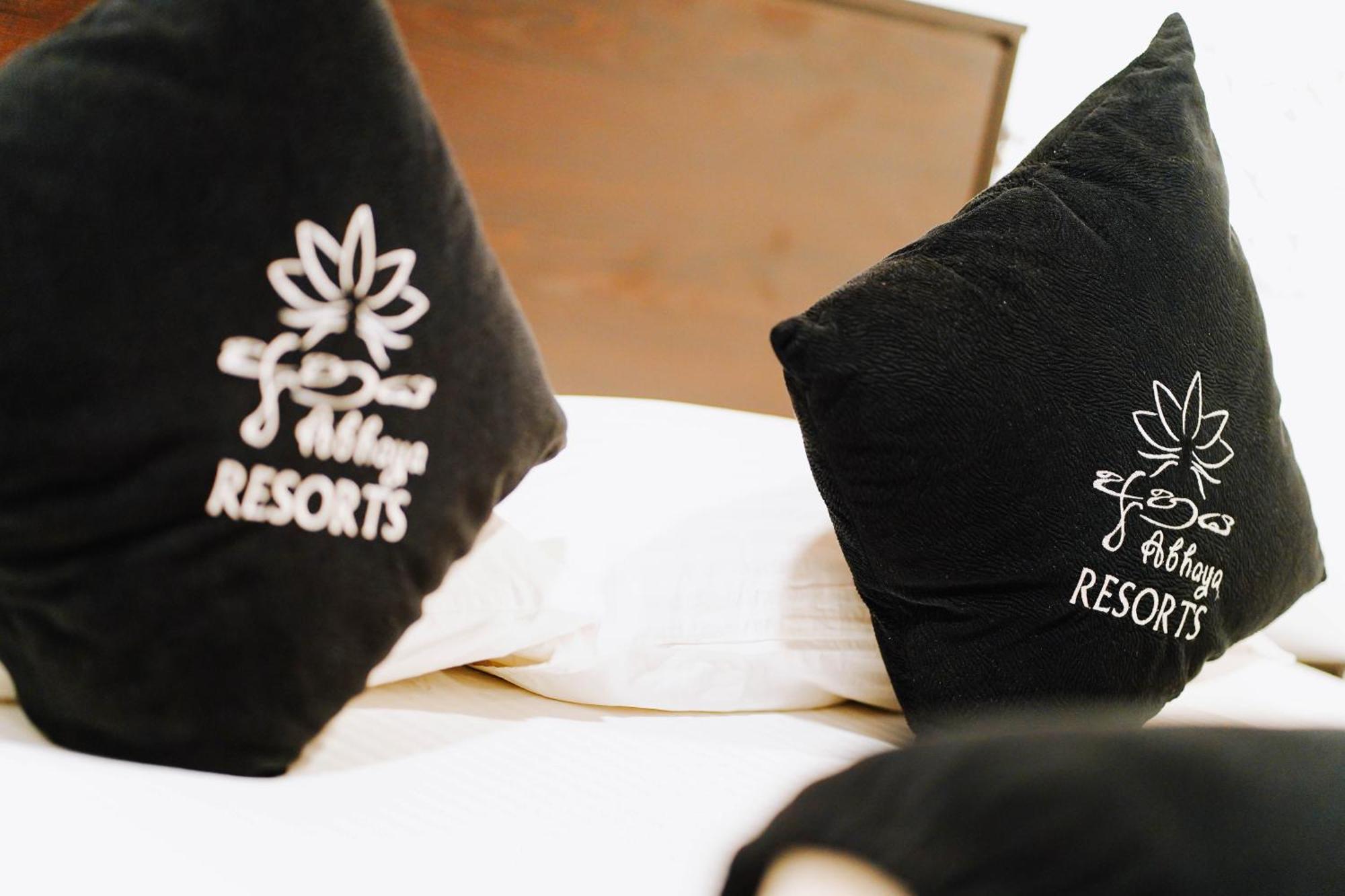 Abhaya Resorts 阿努拉德普勒 外观 照片